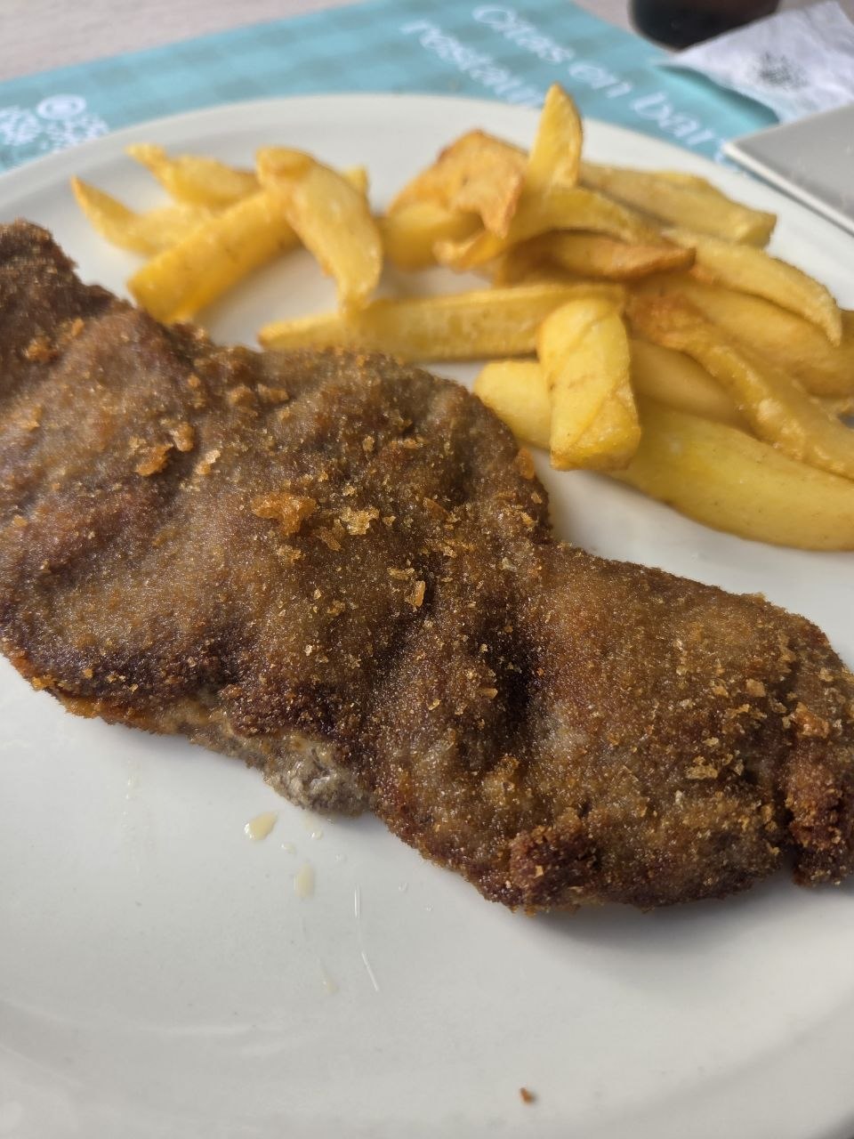Carne empanada con patatas